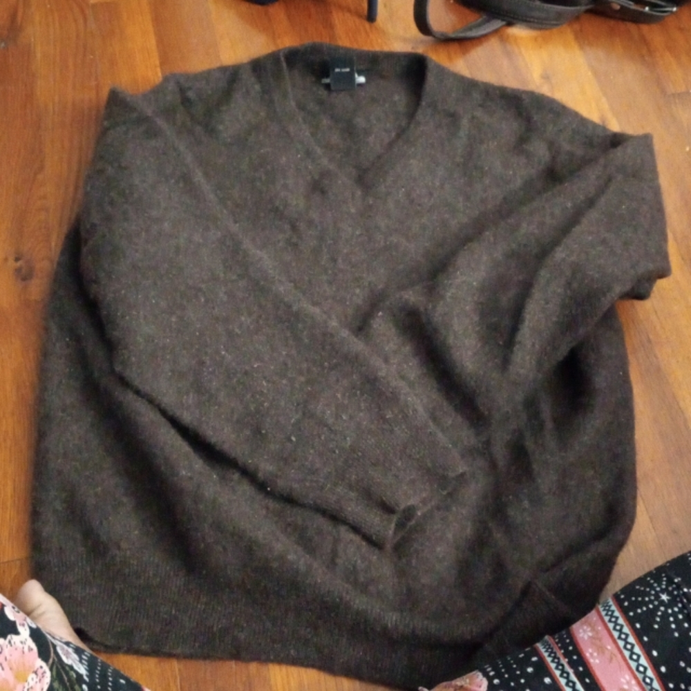 Brown cashmere sweater